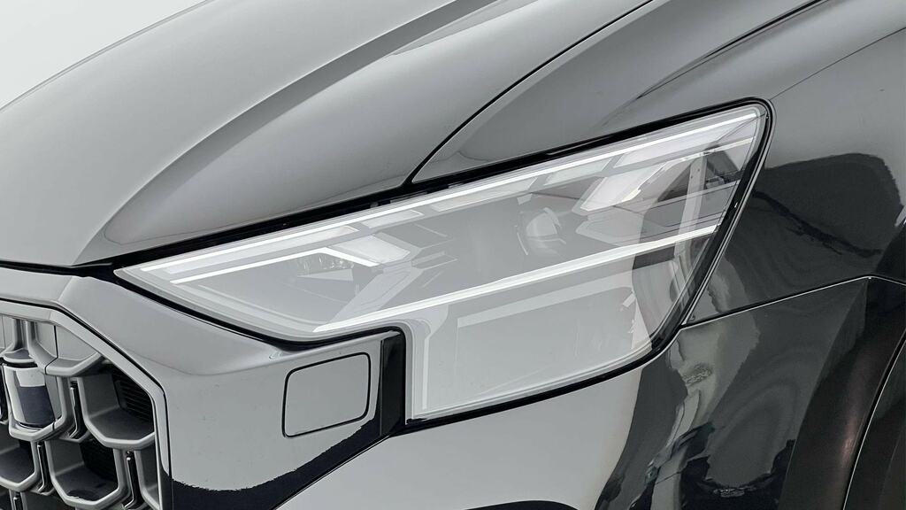 Audi Q8 Black Edition 50 E-tron Quattro 250,00 Kw Black #29