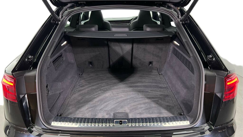 Audi Q8 Black Edition 50 E-tron Quattro 250,00 Kw Black #23