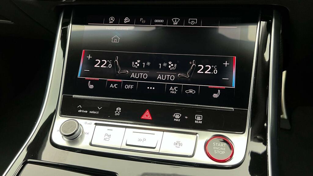 Audi Q8 Black Edition 50 E-tron Quattro 250,00 Kw Black #16