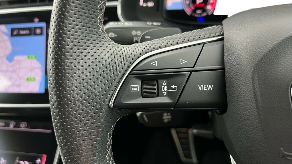 Audi Q8 Black Edition 50 E-tron Quattro 250,00 Kw Black #20