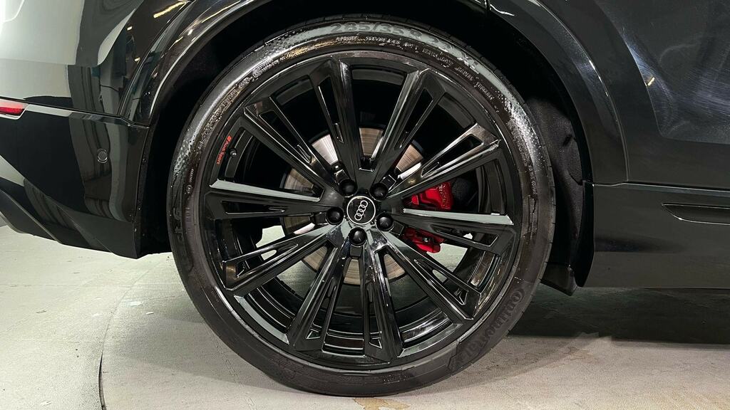 Audi Q8 Black Edition 50 E-tron Quattro 250,00 Kw Black #8