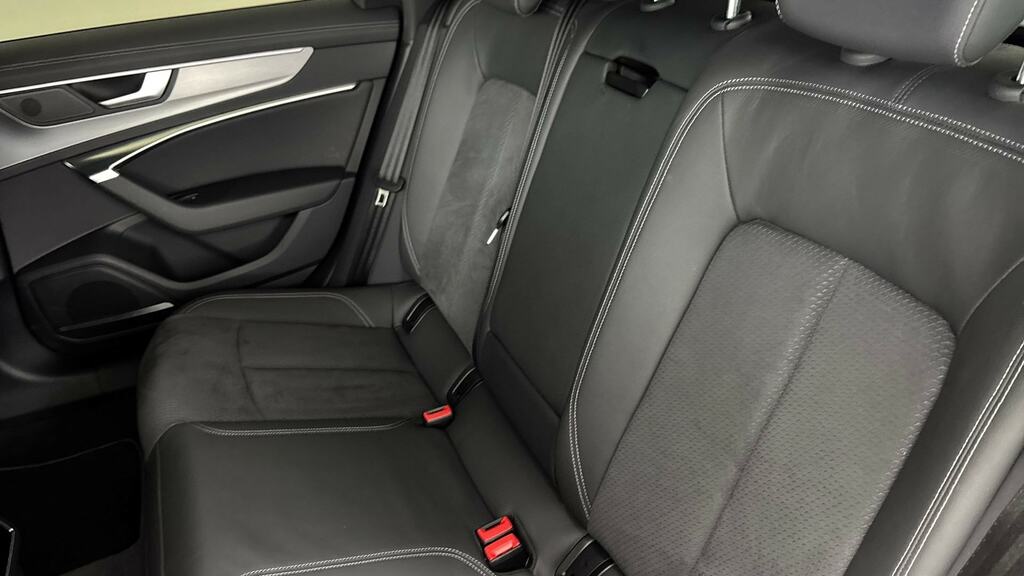 Audi A6 Avant 2L Sport Black #16