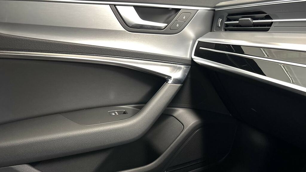 Audi A6 Avant 2L Sport Black #21