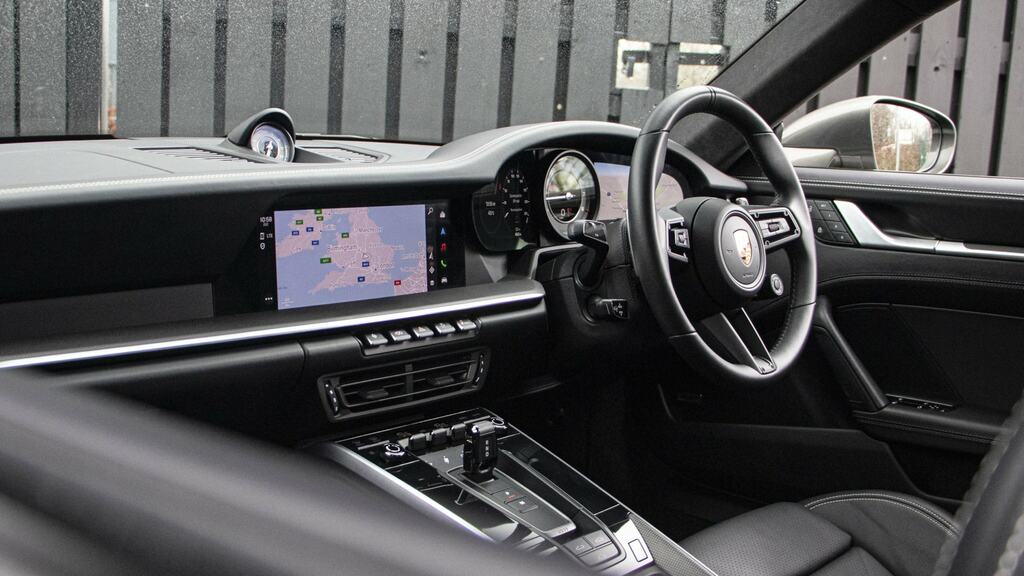 Porsche 911 Carrera 4S S-a 2023 Black #13