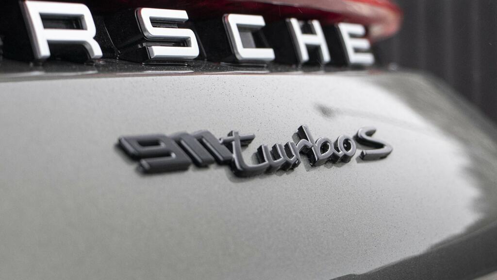 Porsche 911 Carrera 4S S-a 2023 Black #24