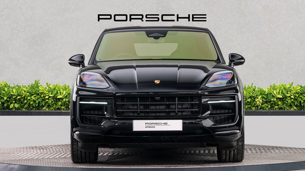 Porsche Cayenne Gts Tiptronic S LC26BKK Black #2