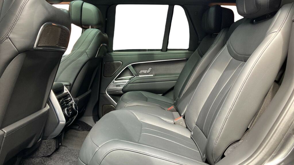 Land Rover Range Rover 4.4 P530 V8 Grey #4