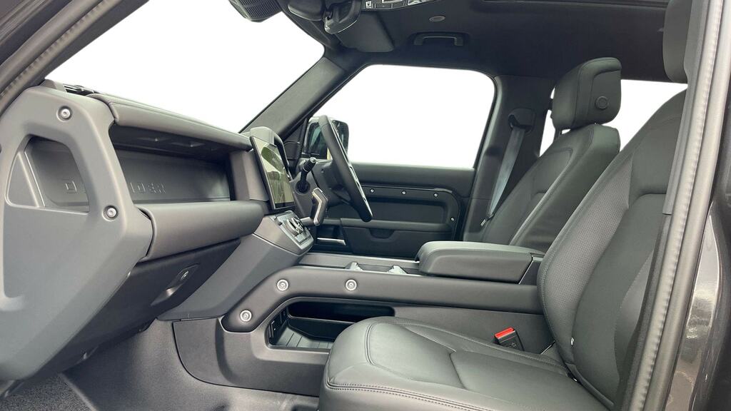 Land Rover Defender 110 2.0 P300e X-dynamic Se 110 Grey #3