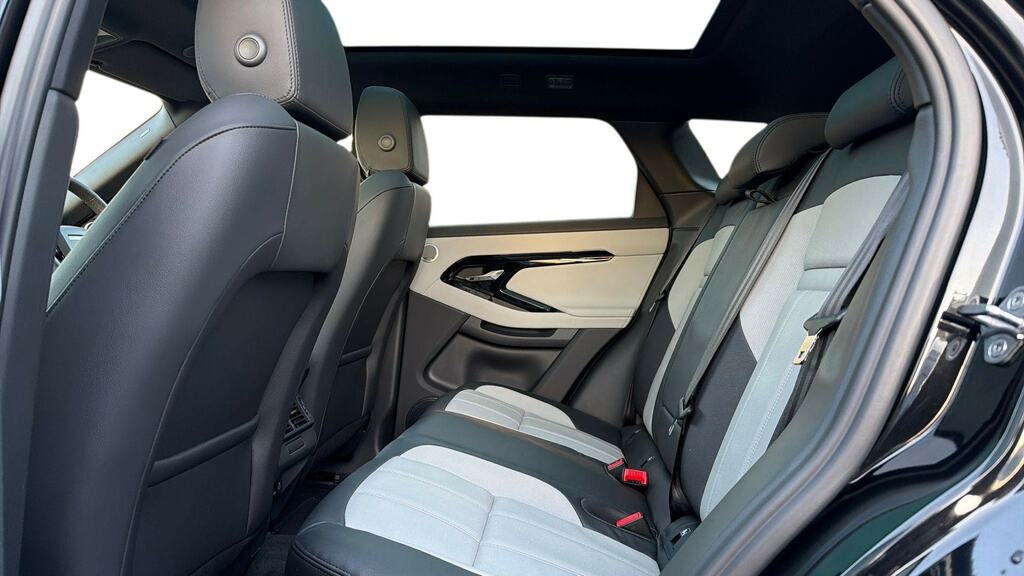 Land Rover Range Rover Evoque 2.0 D200 Dynamic Se MW75XGU Black #4
