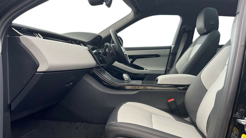 Land Rover Range Rover Evoque 2.0 D200 Dynamic Se MW75XGU Black #3