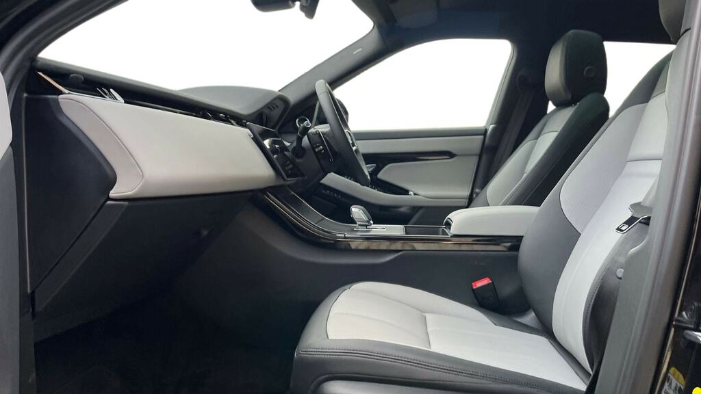 Land Rover Range Rover Evoque 2.0 D200 Dynamic Se MA75NVZ Black #3
