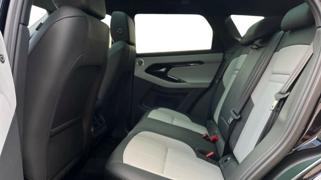 Land Rover Range Rover Evoque 2.0 D200 Dynamic Se MA75NVZ Black #4