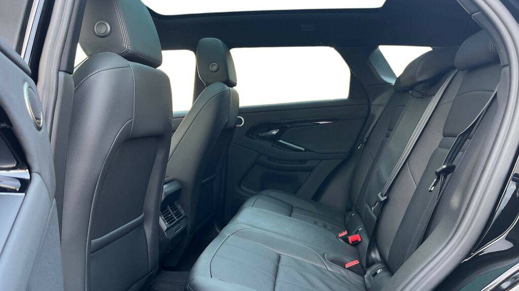 Land Rover Range Rover Evoque 2.0 D200 Dynamic Se Black #4