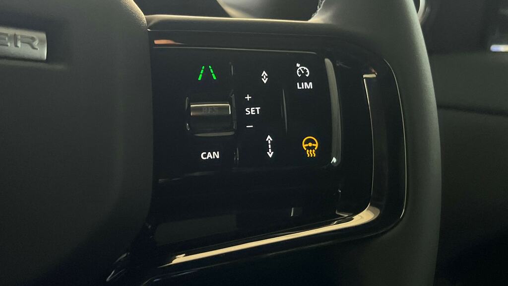 Land Rover Range Rover Evoque 2.0 D200 Edition Black #26