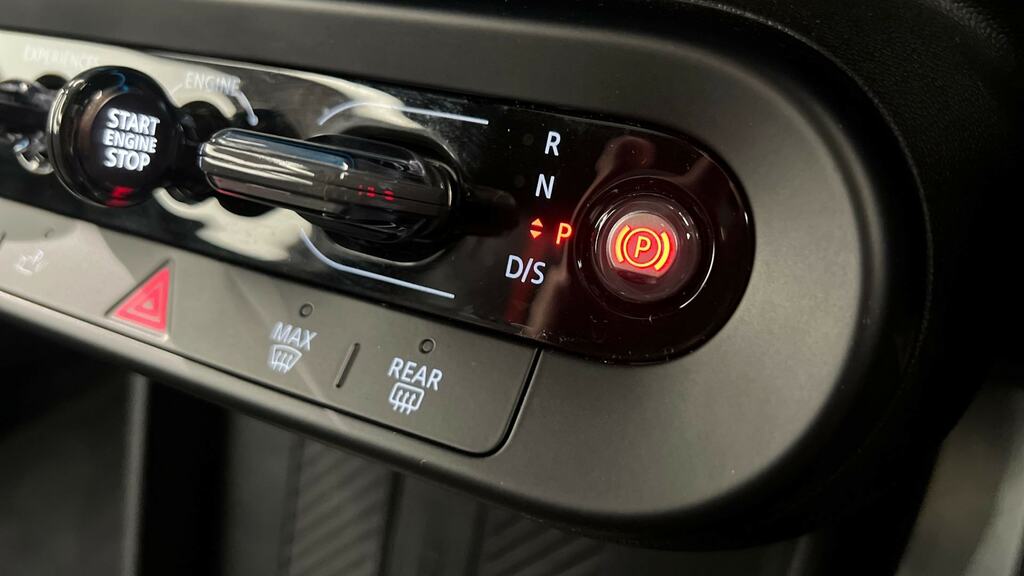 Mini Hatch 160Kw Se Exclusive Level 3 54Kwh 2024 Blue #19