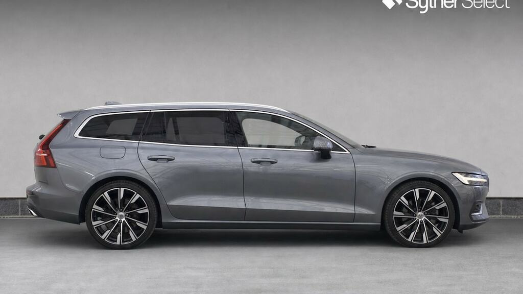 Volvo V60 D4 Momentum Pro Silver #8
