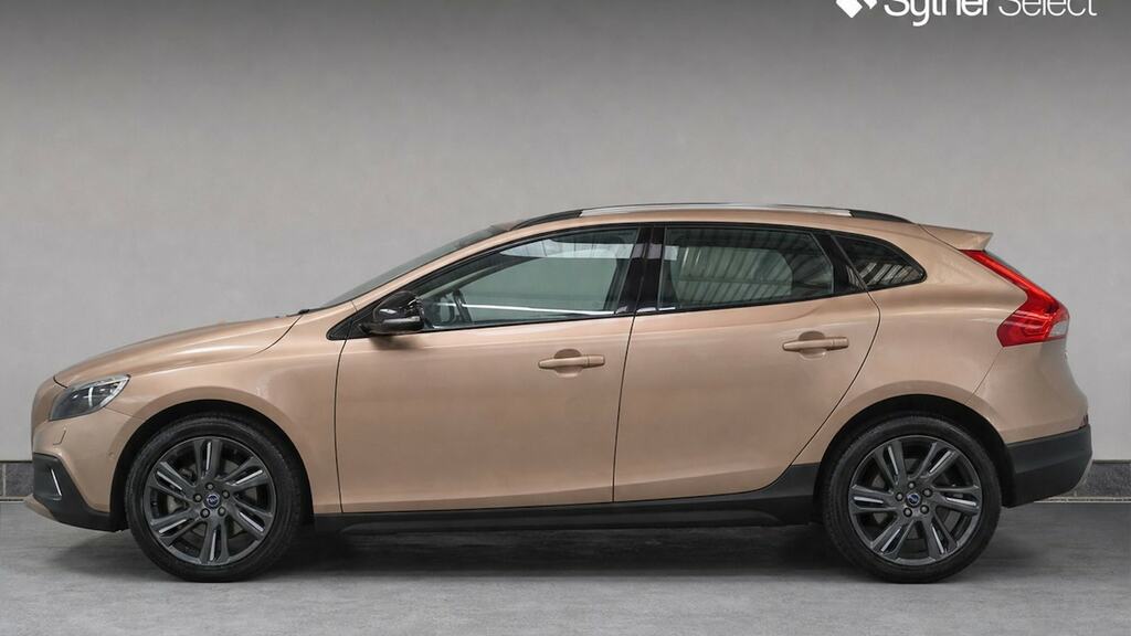 Volvo V40 Cross Country D3 Cross Country Lux Nav Geartronic Brown #6