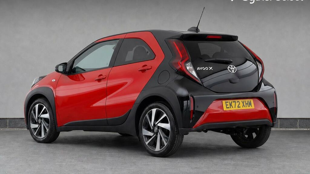 Toyota Aygo X 1.0 Vvt-i Edge Red #3