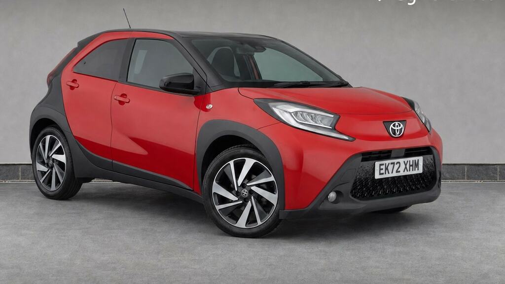 Toyota Aygo X 1.0 Vvt-i Edge Red