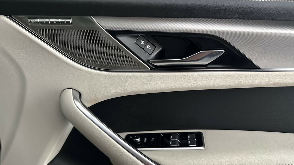 Jaguar F-Pace 5.0 V8 550 Svr Awd Silver #21