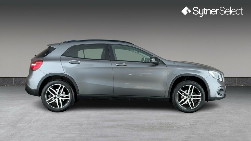Mercedes-Benz GLA Class Gla 180 Urban Edition Grey #3