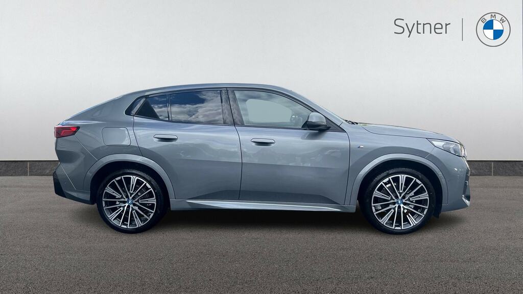BMW iX2 150Kw Edrive20 M Sport 65Kwh Grey #3