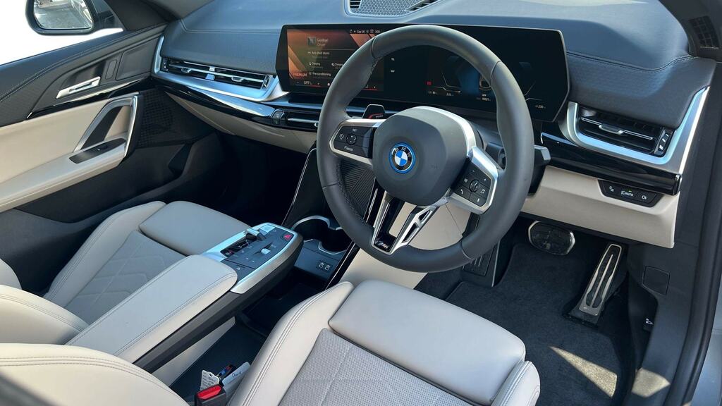 BMW iX2 150Kw Edrive20 M Sport 65Kwh Grey #6