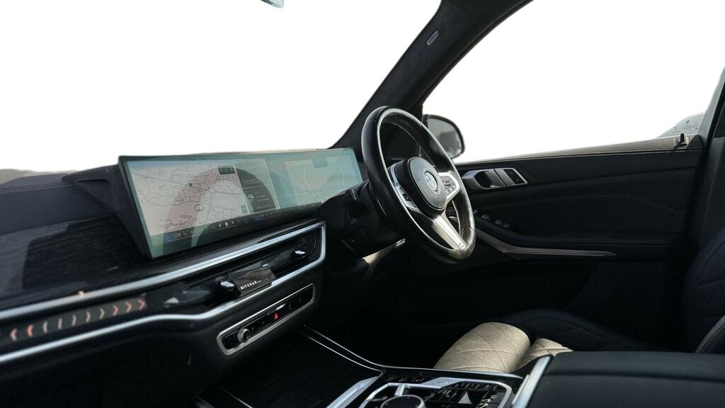 BMW X7 Xdrive40i Mht M Sport Step Black #6