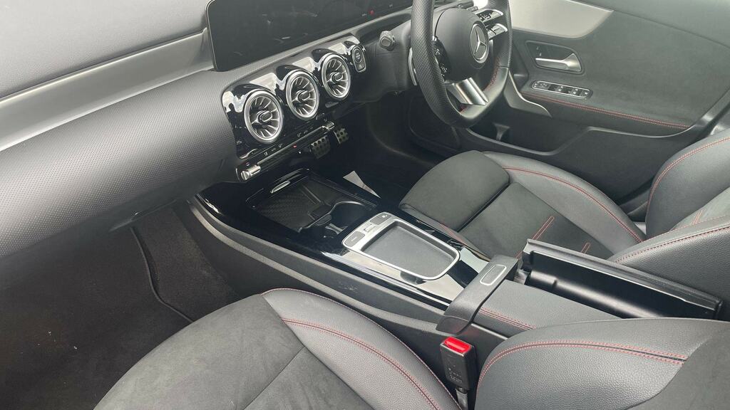 Mercedes-Benz A Class A200 Amg Line Premium Plus Black #8