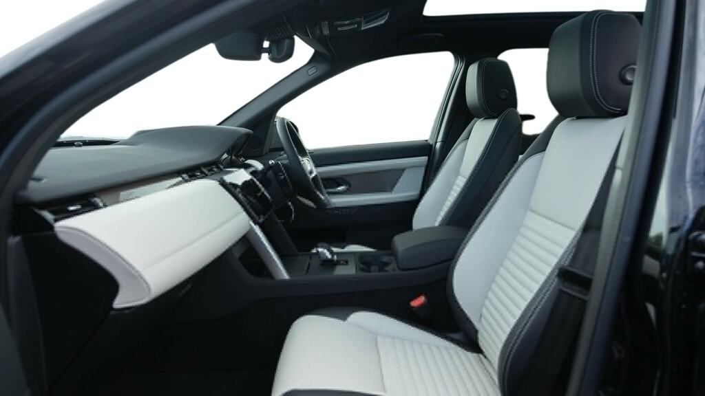 Land Rover Discovery Sport 2.0 D200 Metropolitan 5 Seat YK26BOF Black #3