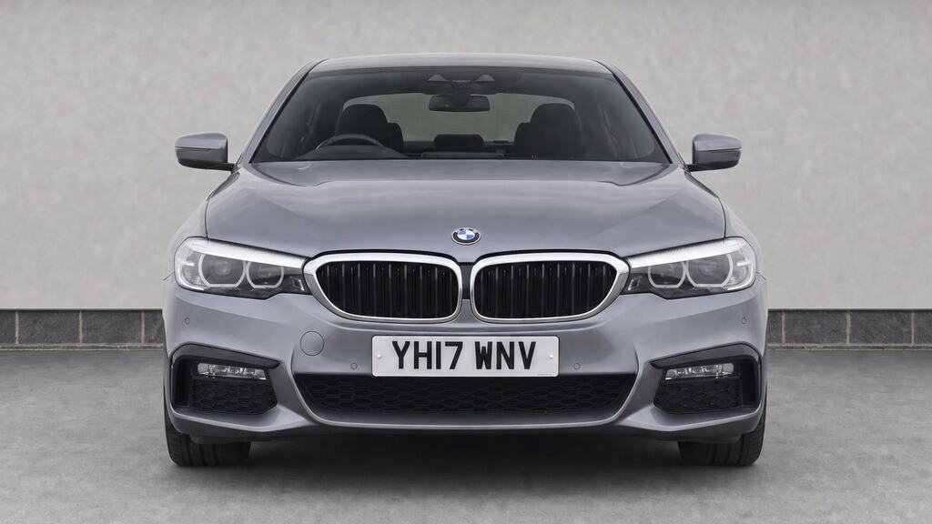 BMW 5 Series 520D Xdrive M Sport Blue #5