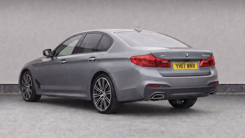 BMW 5 Series 520D Xdrive M Sport Blue #3