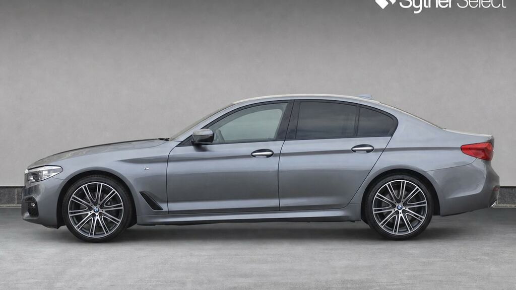 BMW 5 Series 520D Xdrive M Sport Blue #6