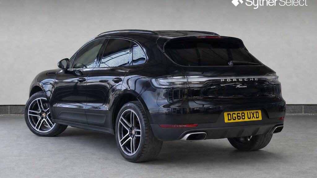 Porsche Macan 5dr Pdk Black #3