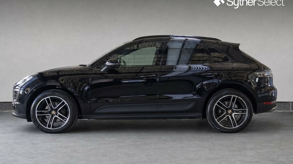 Porsche Macan 5dr Pdk Black #6