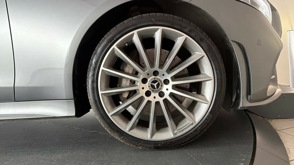 Mercedes-Benz CLS Amg Line Black #23