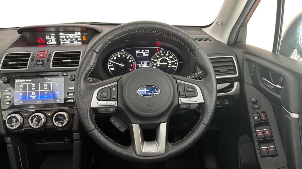 Subaru Forester 2.0 Xe Premium Lineartronic Blue #8