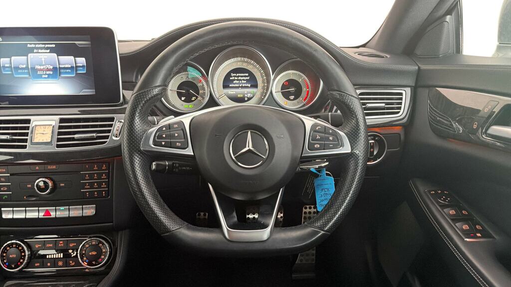 Mercedes-Benz CLS  White #8