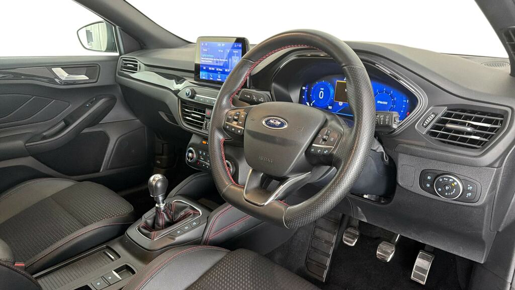 Ford Focus 1L St-line Edition Ecoboost Mhev T #9