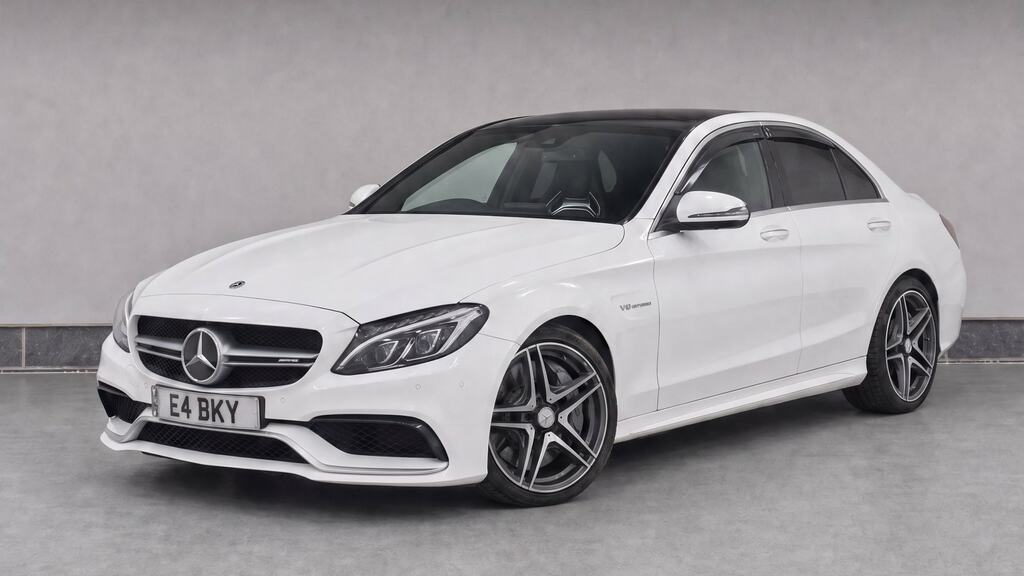 Mercedes-Benz C Class C63 Premium White #2