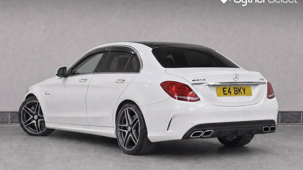Mercedes-Benz C Class C63 Premium White #3
