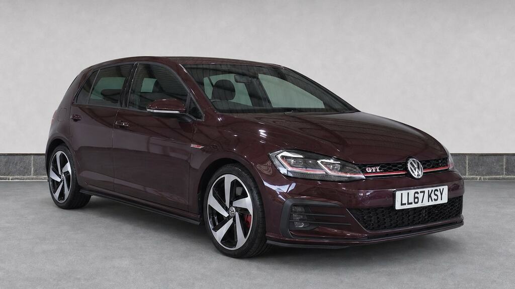 Volkswagen Golf 2.0 Tdi R-line Black #1