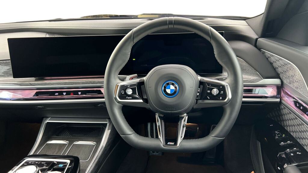 BMW i7 400Kw Xdrive60 M Sport 105.7Kwh Blue #5
