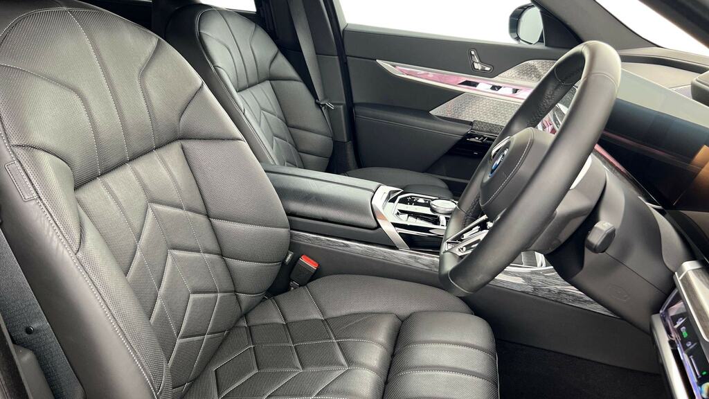 BMW i7 50 105.7Kwh M Sport Edrive Grey #11
