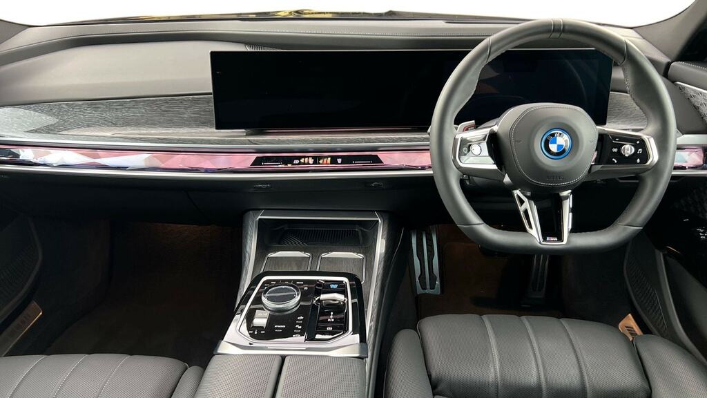 BMW i7 400Kw Xdrive60 M Sport 105.7Kwh Blue #4