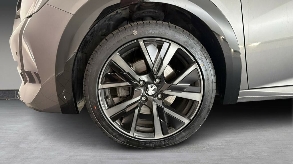 Peugeot 208 Active Premium White #26