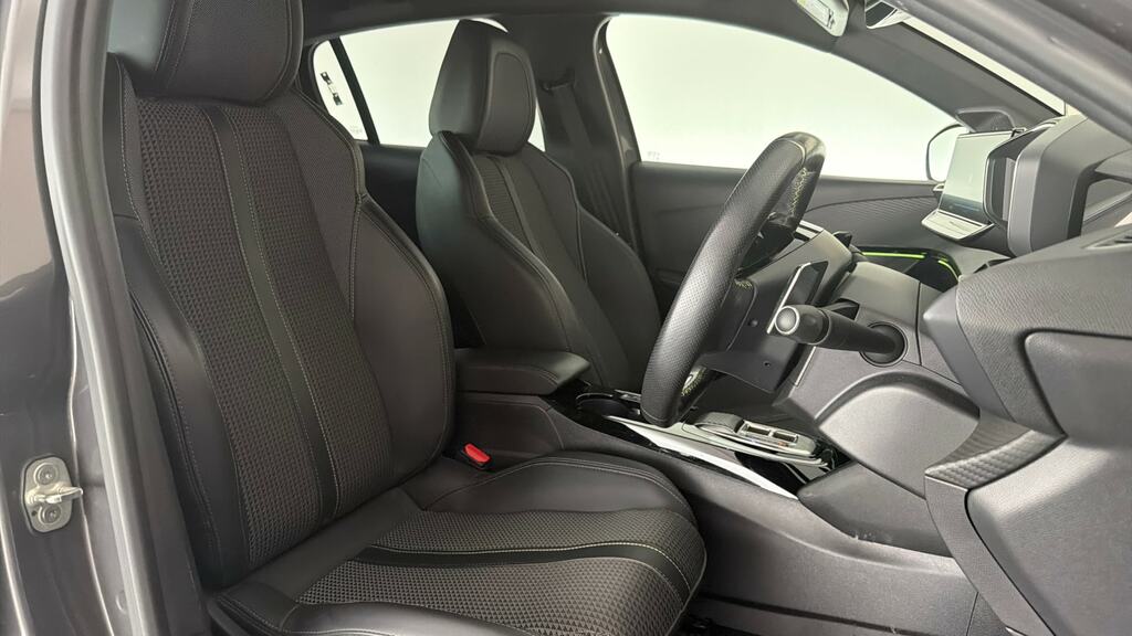 Peugeot 208 Active Premium White #10