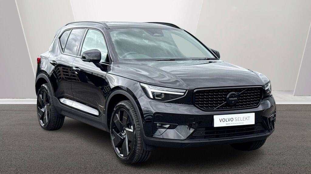Volvo XC40 2.0 B4p Ultra Black Edition Black