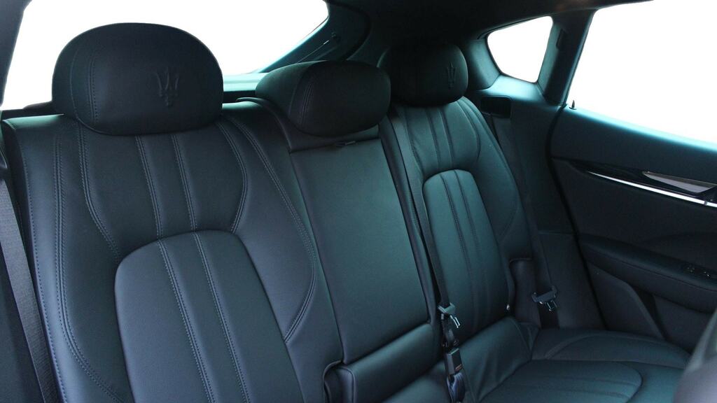 Maserati Levante V6 Modena Black #8