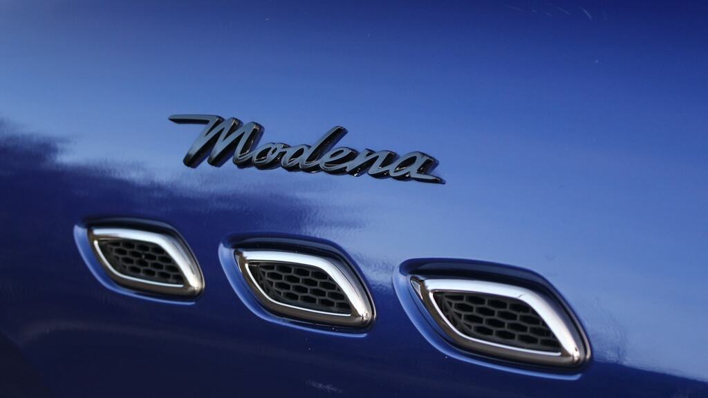Maserati Levante V6 Modena Black #20